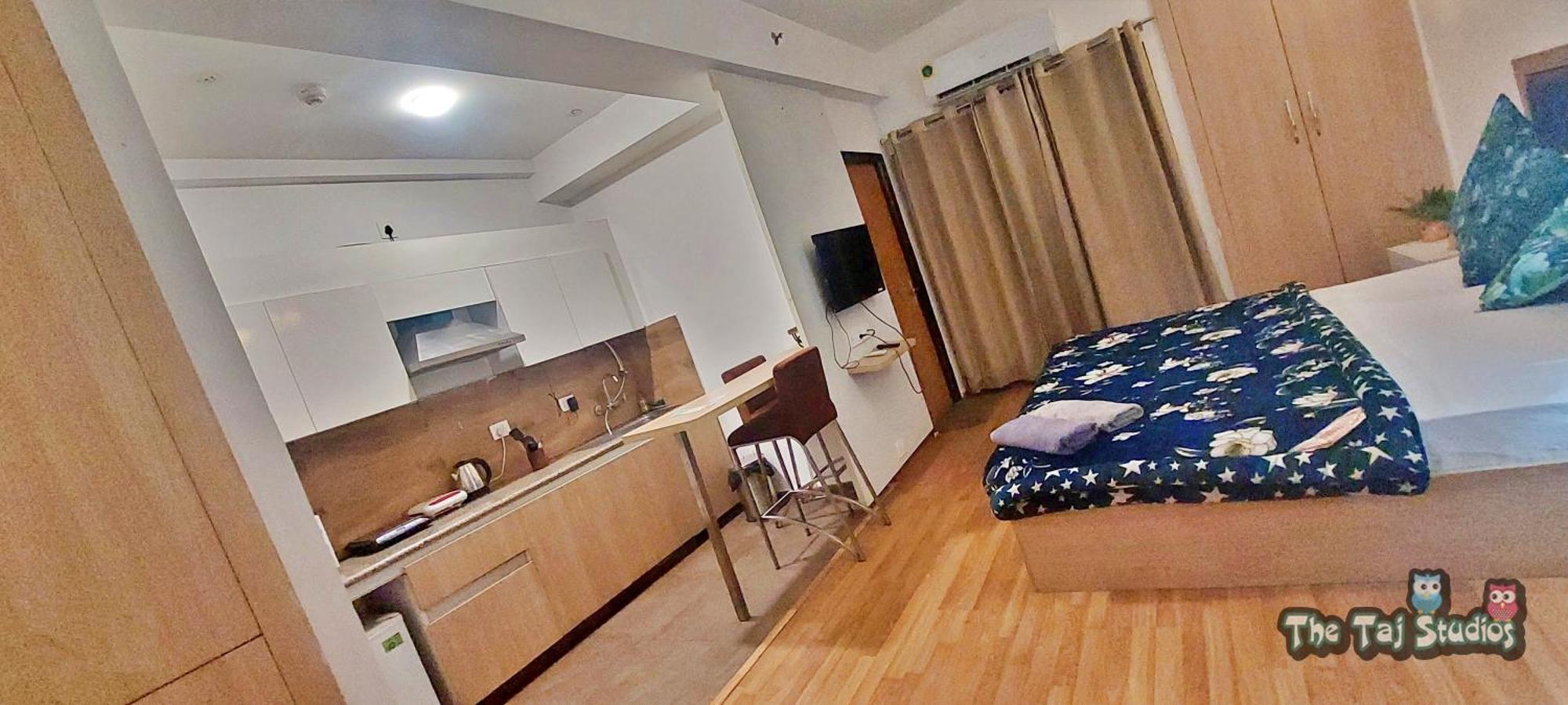 Top Luxury & Couple Friendly Stay Gp By Taj Suites & Studios #New Year Party & Stay Noida Exterior foto